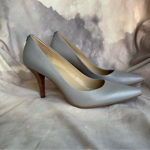 MICHAEL Michael Kors - gray leather heels women’s size 10